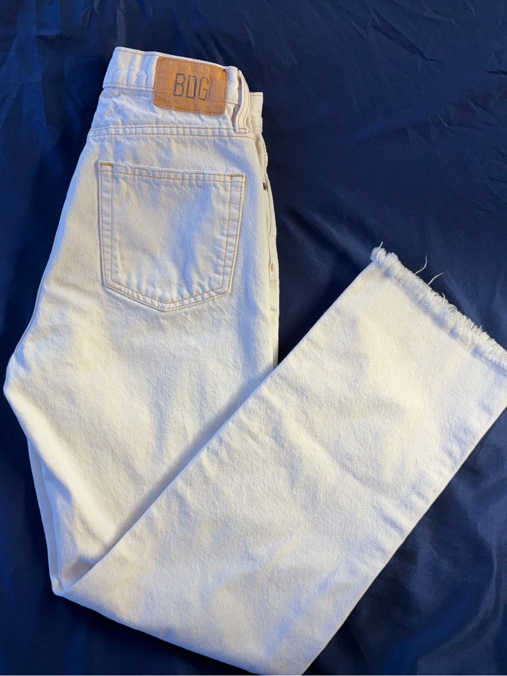 BDG Cowboy Jean White Distressed Straight Leg Jeans Women’s Size 27
